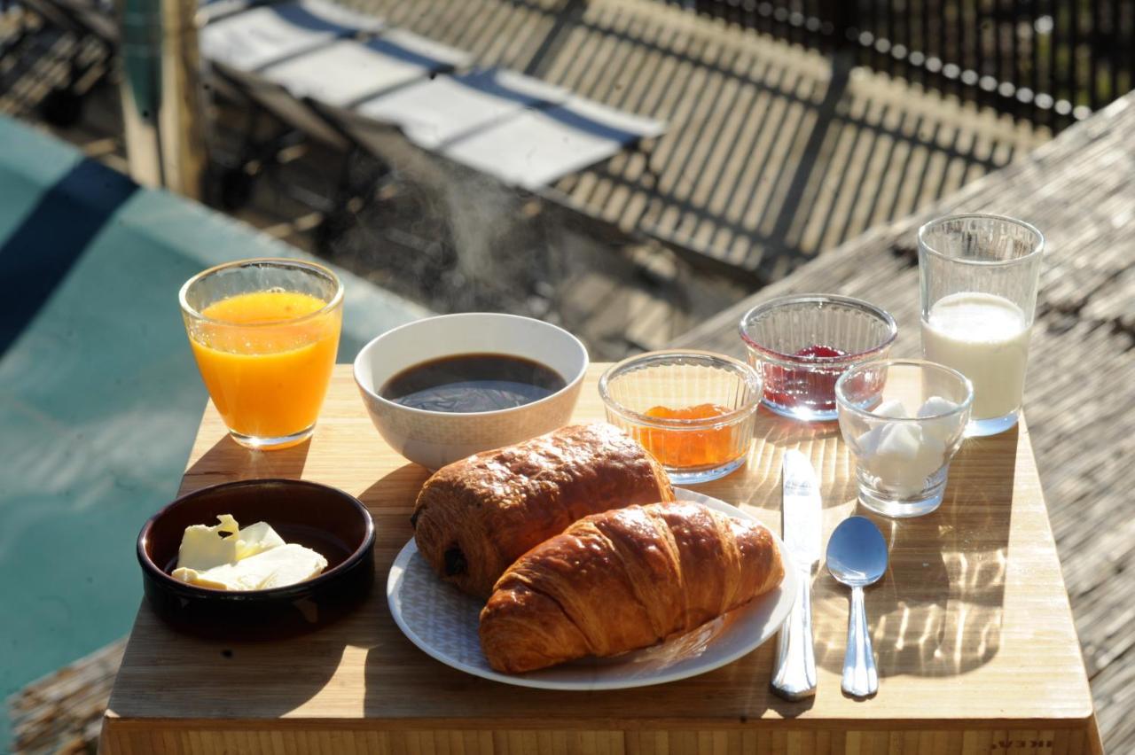 Bed and Breakfast La Papeterie De Corbes Екстер'єр фото